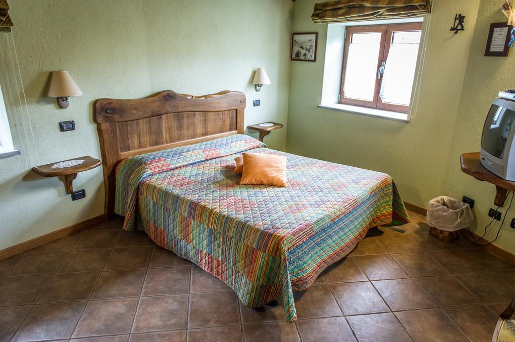 Al Pasche Bed & Breakfast Dronero Phòng bức ảnh